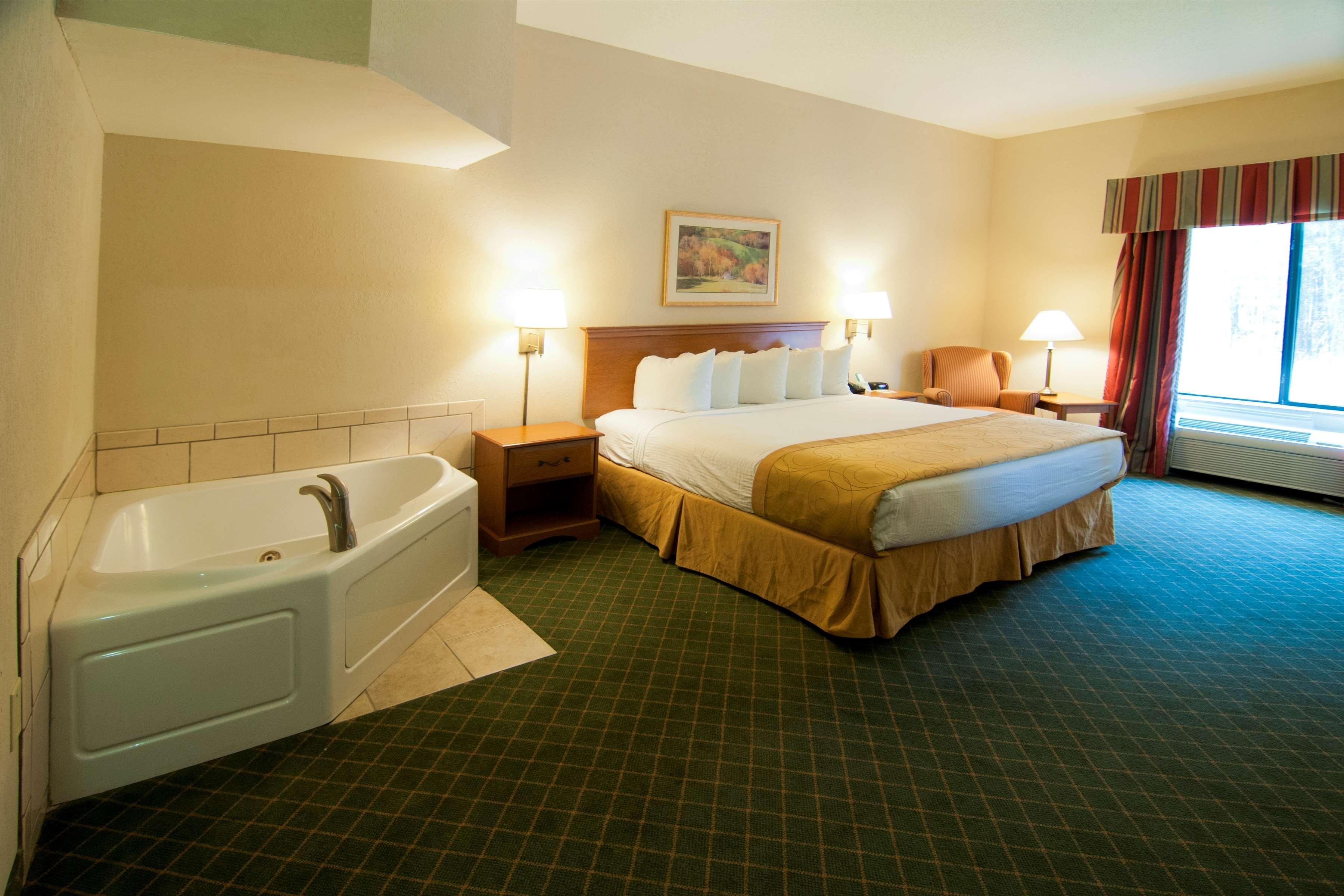 Berrys Crossroads Best Western Executive Inn - Latta מראה חיצוני תמונה