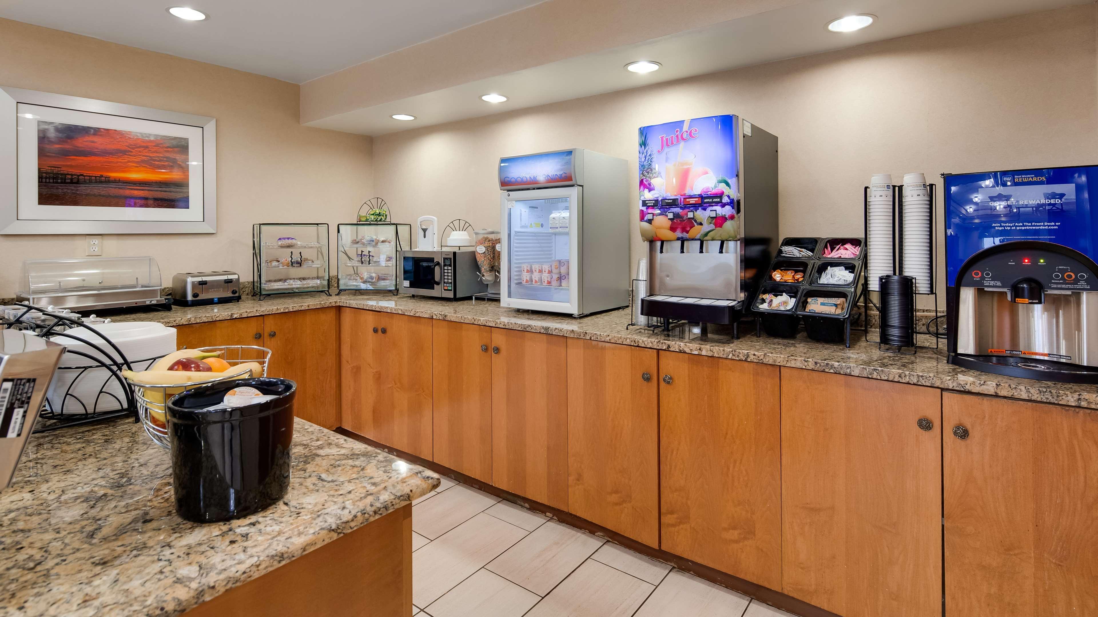 Berrys Crossroads Best Western Executive Inn - Latta מראה חיצוני תמונה