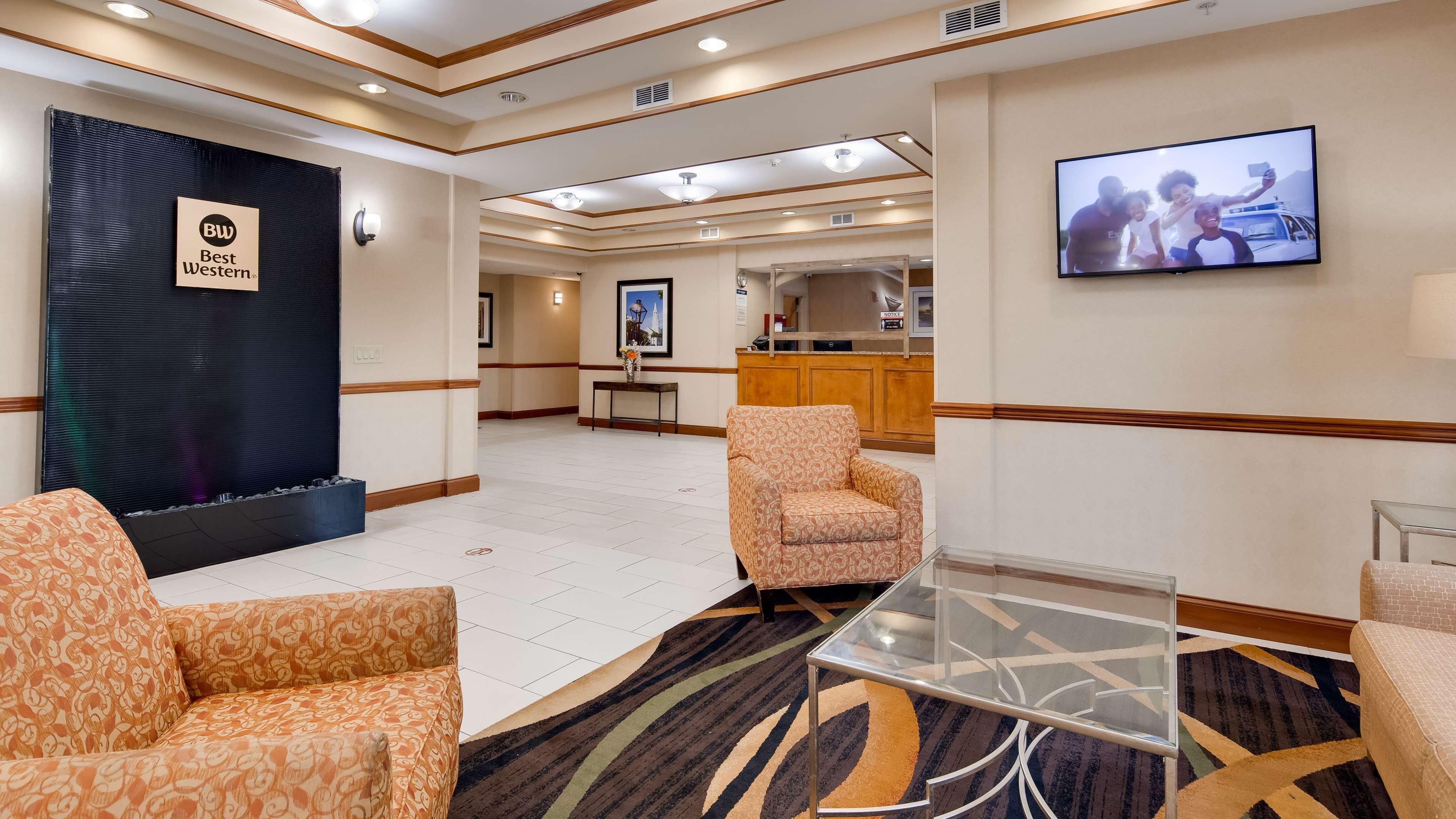 Berrys Crossroads Best Western Executive Inn - Latta מראה חיצוני תמונה