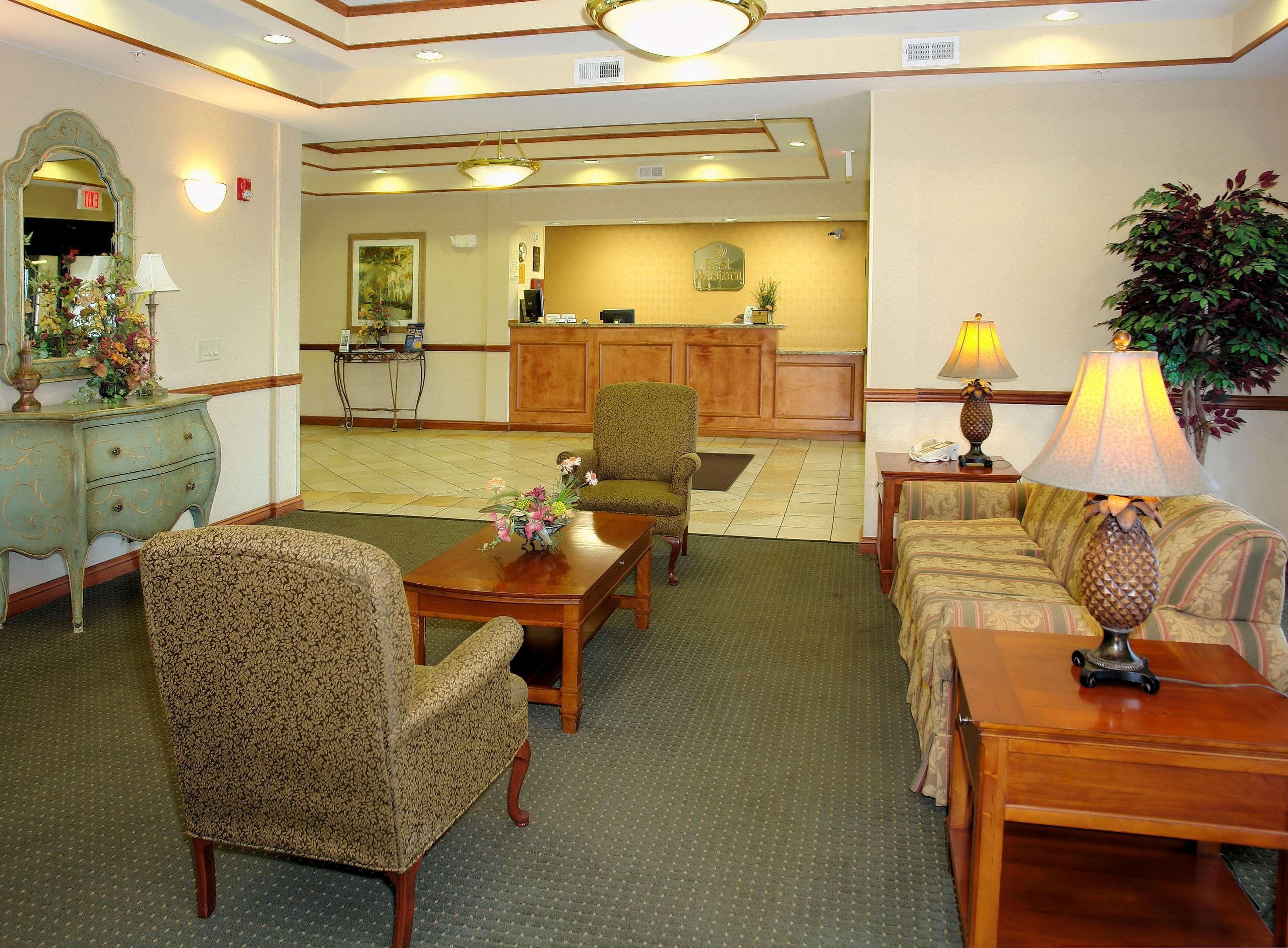Berrys Crossroads Best Western Executive Inn - Latta מראה חיצוני תמונה