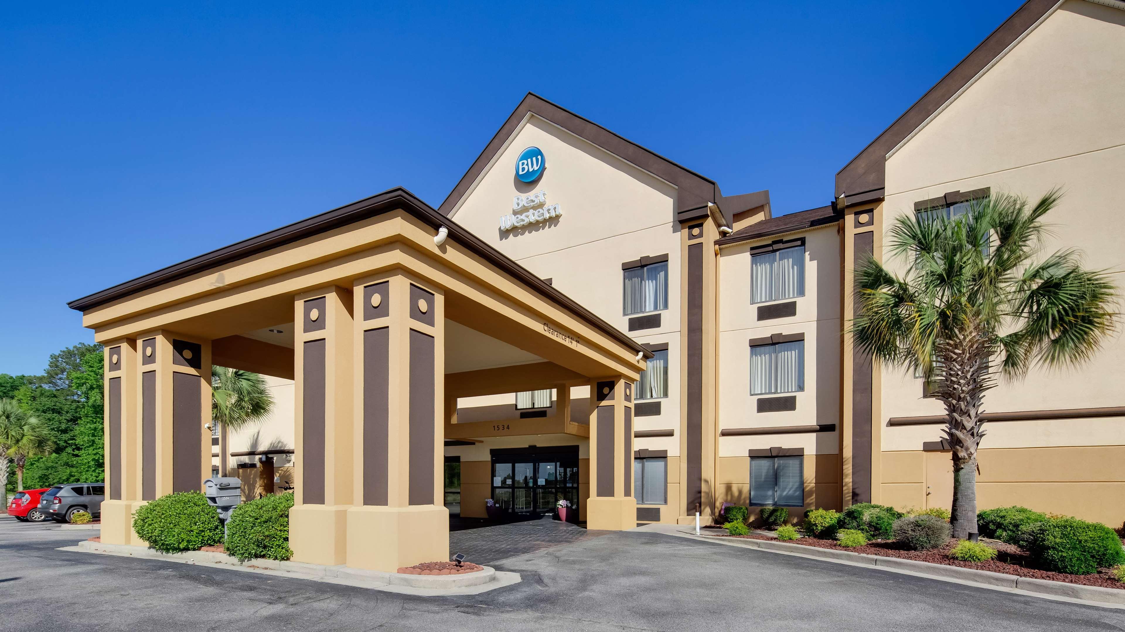 Berrys Crossroads Best Western Executive Inn - Latta מראה חיצוני תמונה