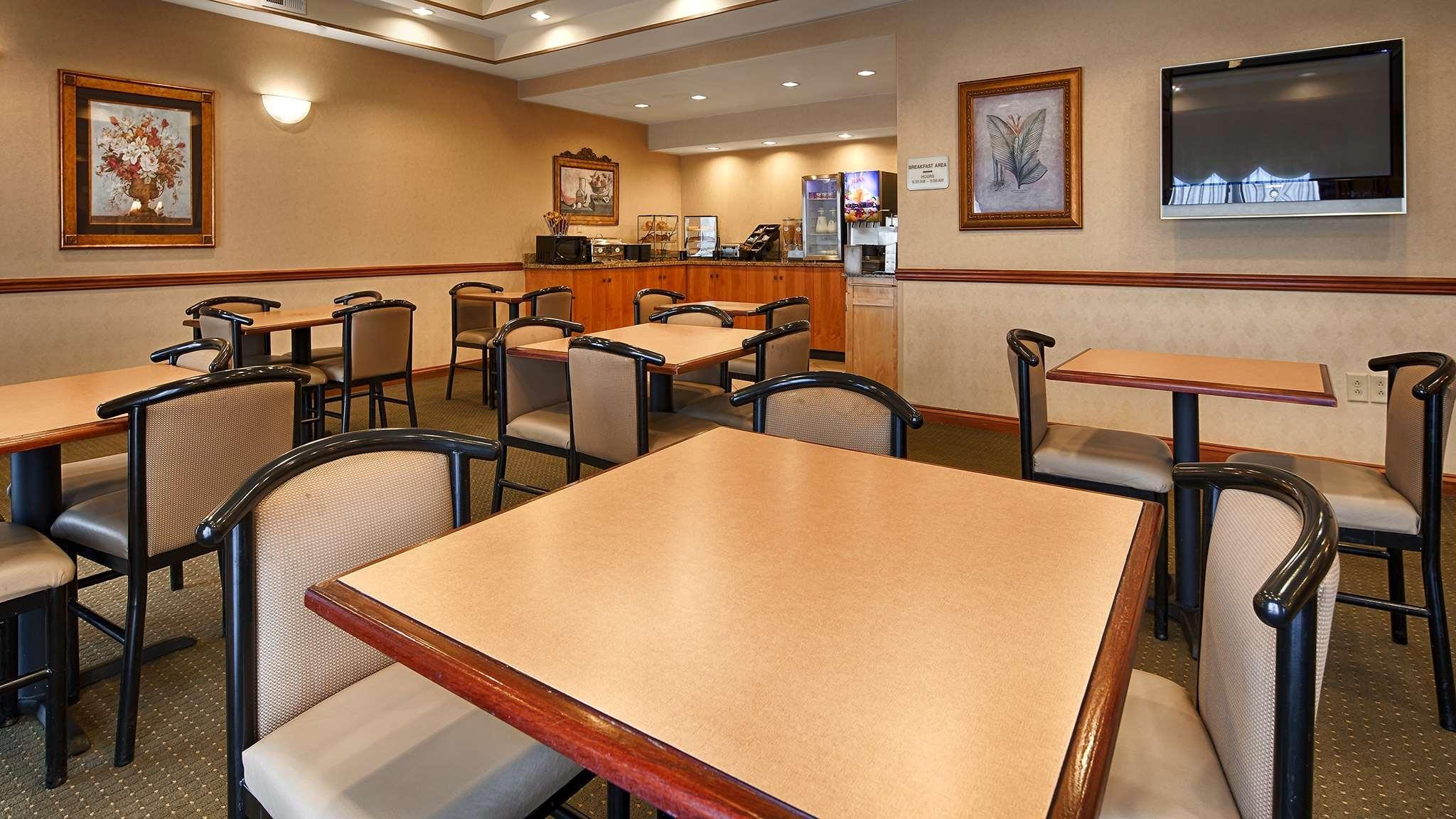 Berrys Crossroads Best Western Executive Inn - Latta מראה חיצוני תמונה
